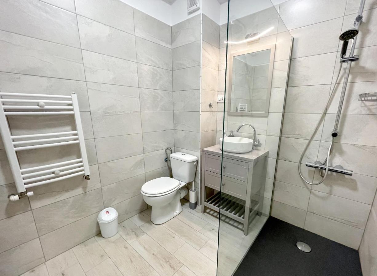 Astoria Rose Apartment Navodari Luaran gambar
